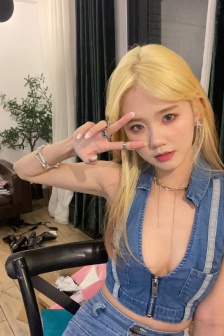 邪神与厨二病少女第一季免费观看